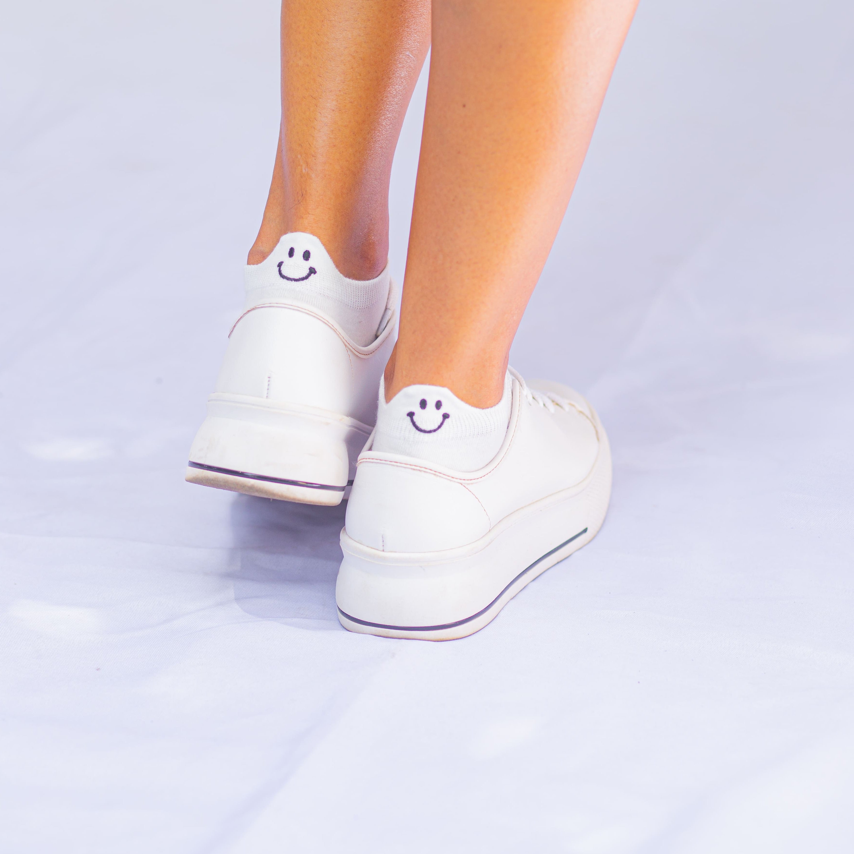 Meias Sorrisos Cores Únicas Bordadas - 10 pares [FRETE GRÁTIS]