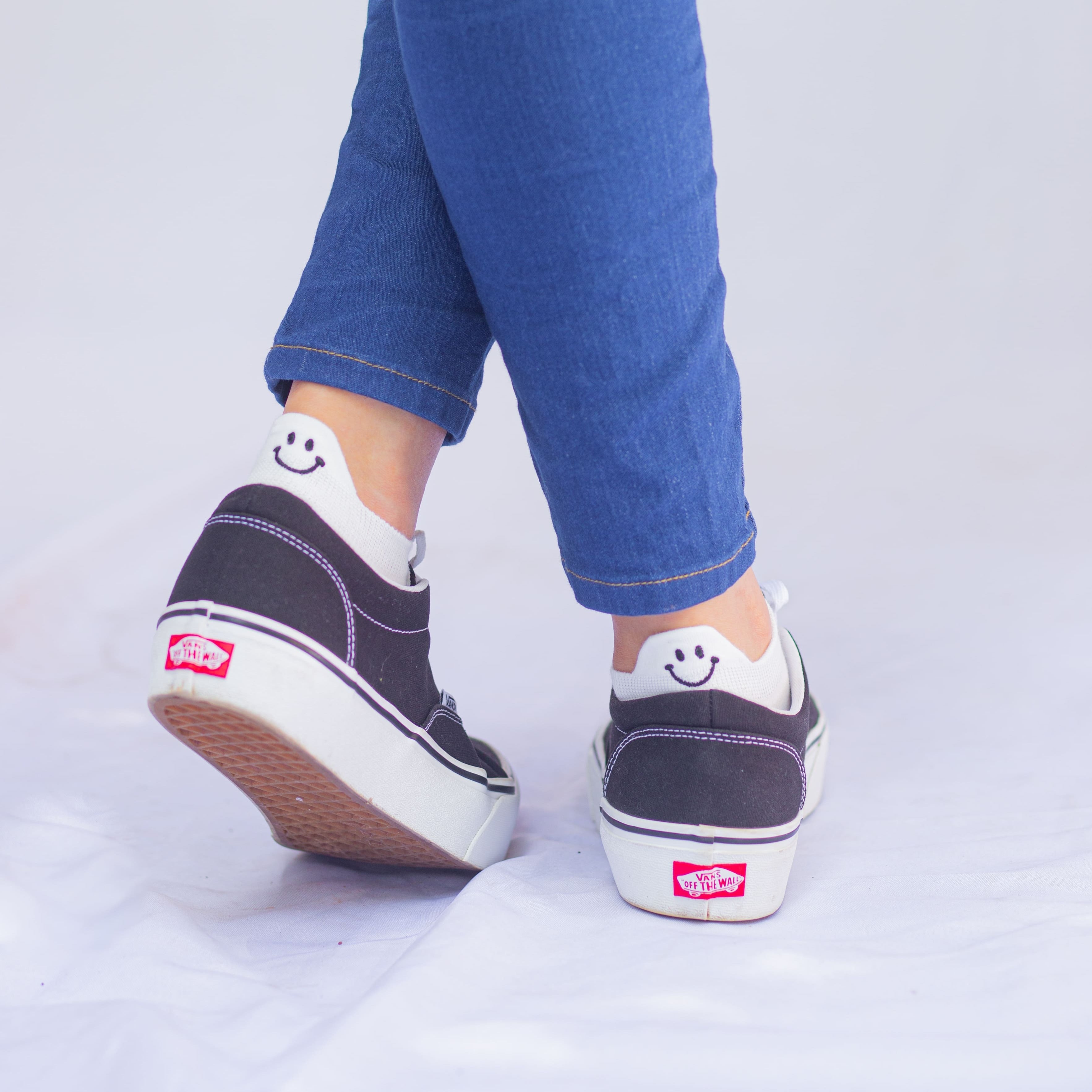 Meias Sorrisos Cores Únicas Bordadas - 10 pares [FRETE GRÁTIS]