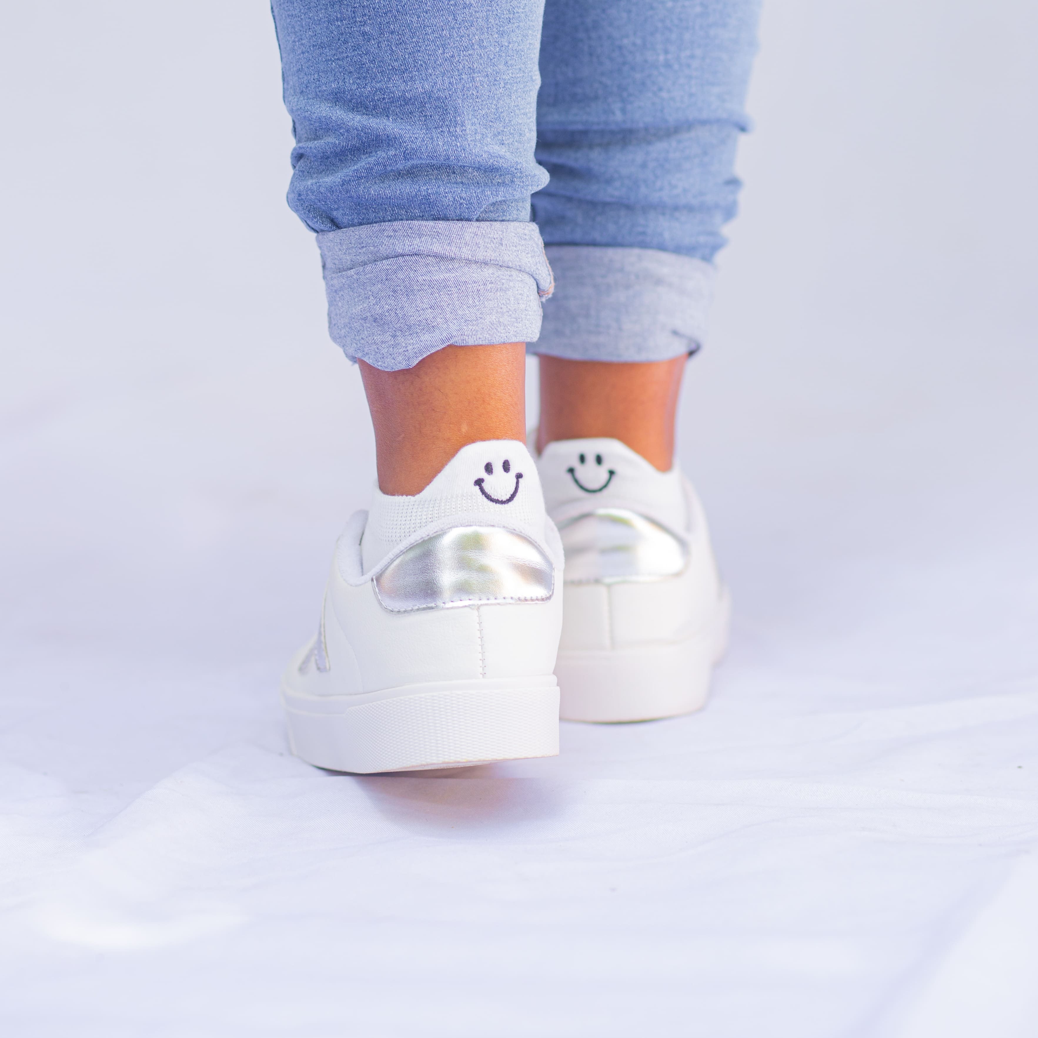 Meias Sorrisos Cores Únicas Bordadas - 10 pares [FRETE GRÁTIS]