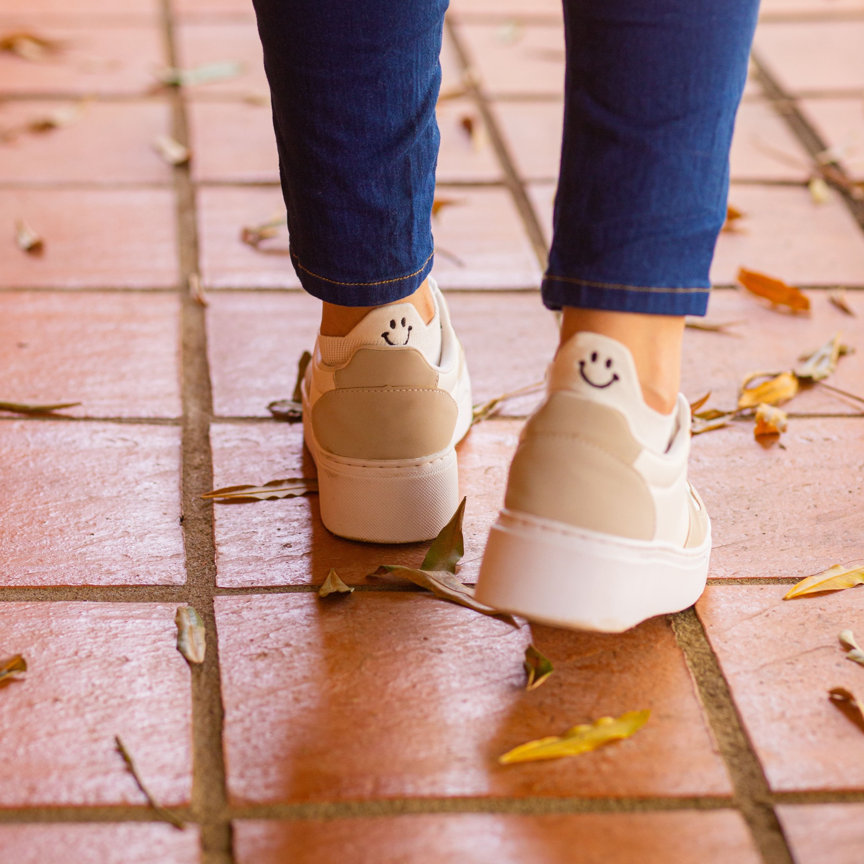 Meias Sorrisos Cores Únicas Bordadas - 10 pares [FRETE GRÁTIS]